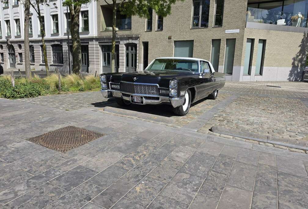 Cadillac coupe