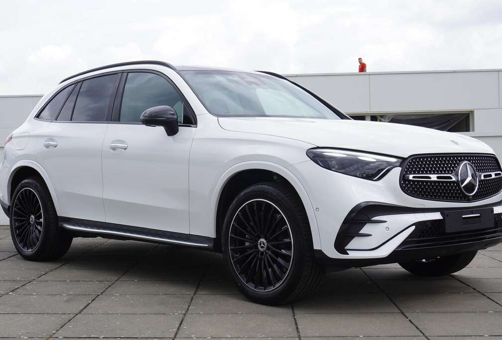 Mercedes-Benz e 4M AMG/20\