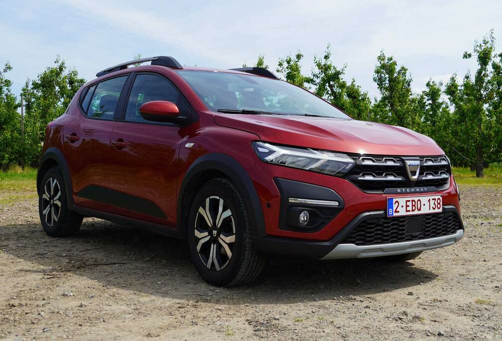 Dacia Sandero Stepway TCe 100 ECO-G Celebration