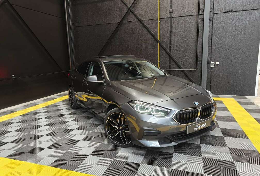 BMW 218i GC M-Look/Pano/LED/Ambi/19\