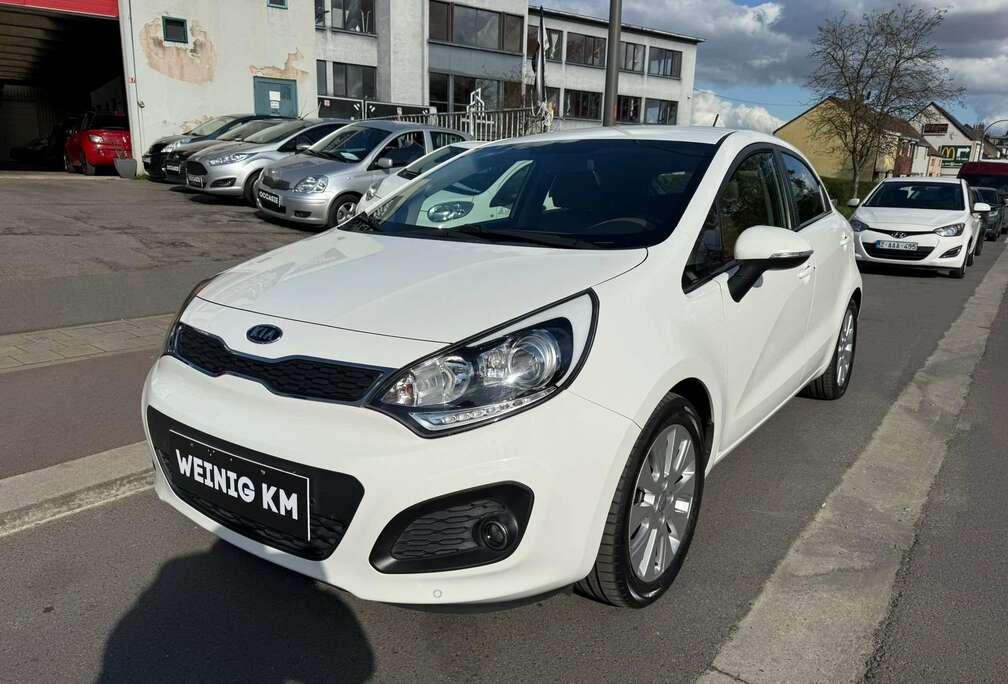 Kia 1.4i Sense **12M GARANTIE**