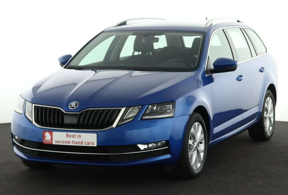 Skoda COMBI STYLE 1.6TDI GREENTEC DSG + GPS + CARPLAY +