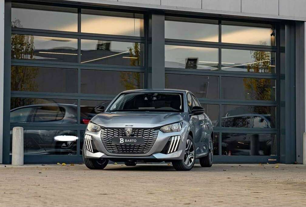 Peugeot 100pk MT6  Camera  Navi.  Parkeers. v&a  Au...