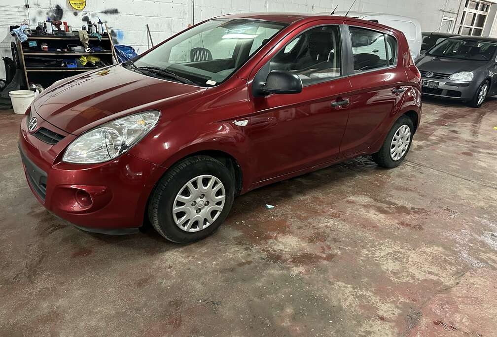 Hyundai 1.2 Pack