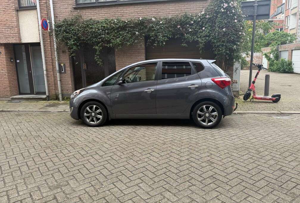 Hyundai 1.6i Go