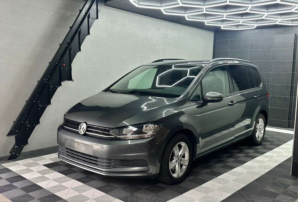 Volkswagen Touran 1.6 TDi  *** 7 PLACES ***