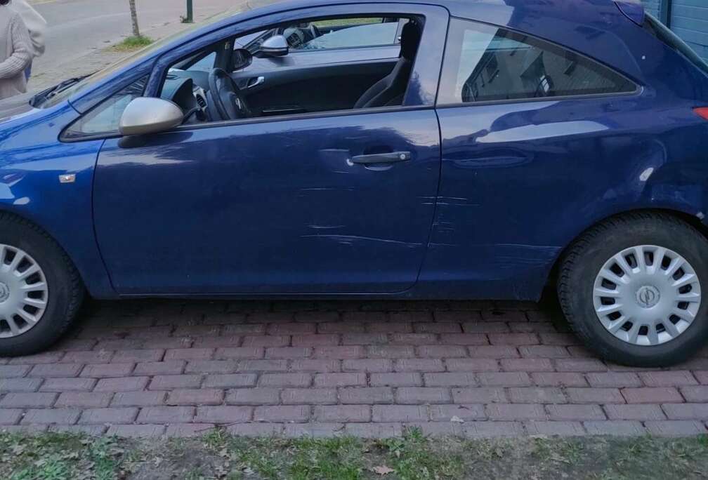 Opel 1.2i Cosmo