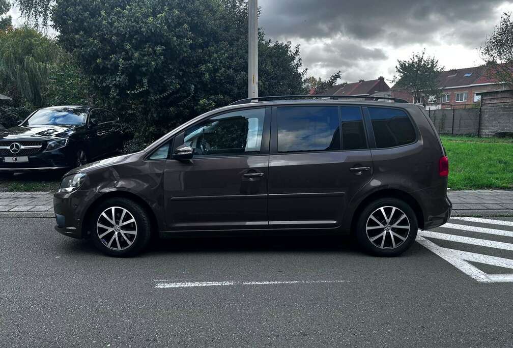 Volkswagen 1.6 TDI DPF  Technology DSG Highline