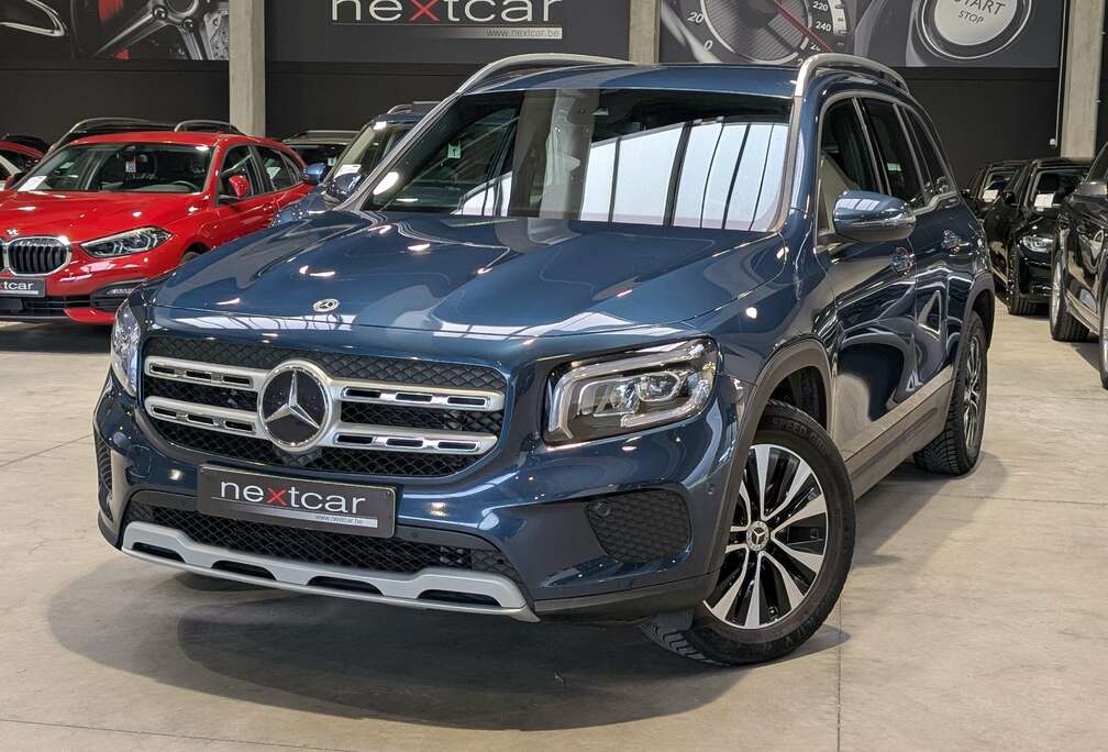 Mercedes-Benz d 8GTRONIC *NAVI-CUIR/TISSU-LED-CRUISE-CAMERA*