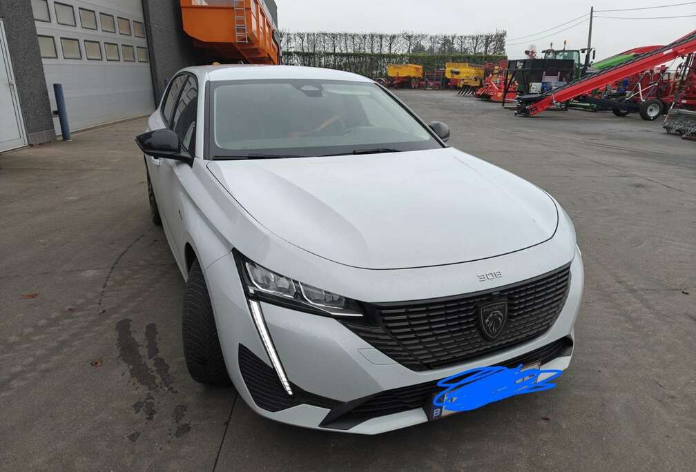 Peugeot Hybrid 180 e-EAT8 Allure Pack