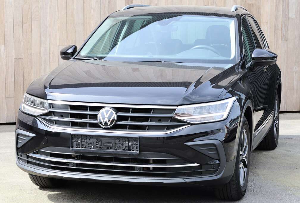 Volkswagen NIEUWE STAAT - hybride - 70.449km - 25600 euro +btw