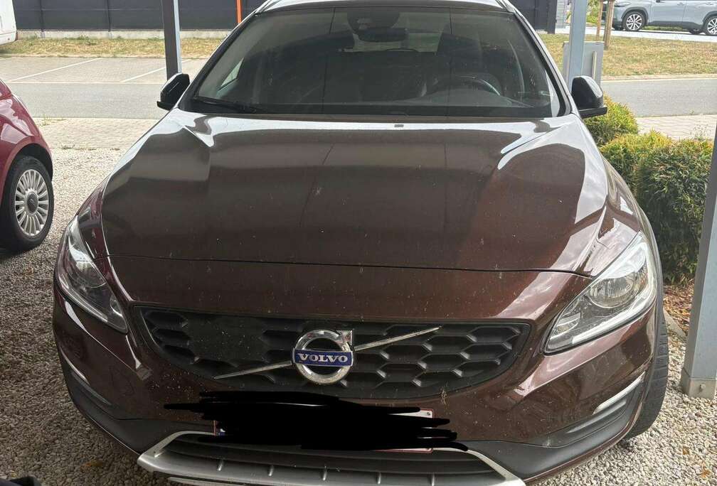 Volvo V60 Cross Country 2.0 D3