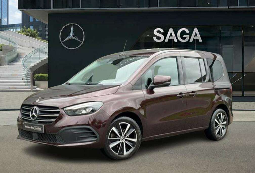 Mercedes-Benz Classe 180 d Progressive Automatique Attelage