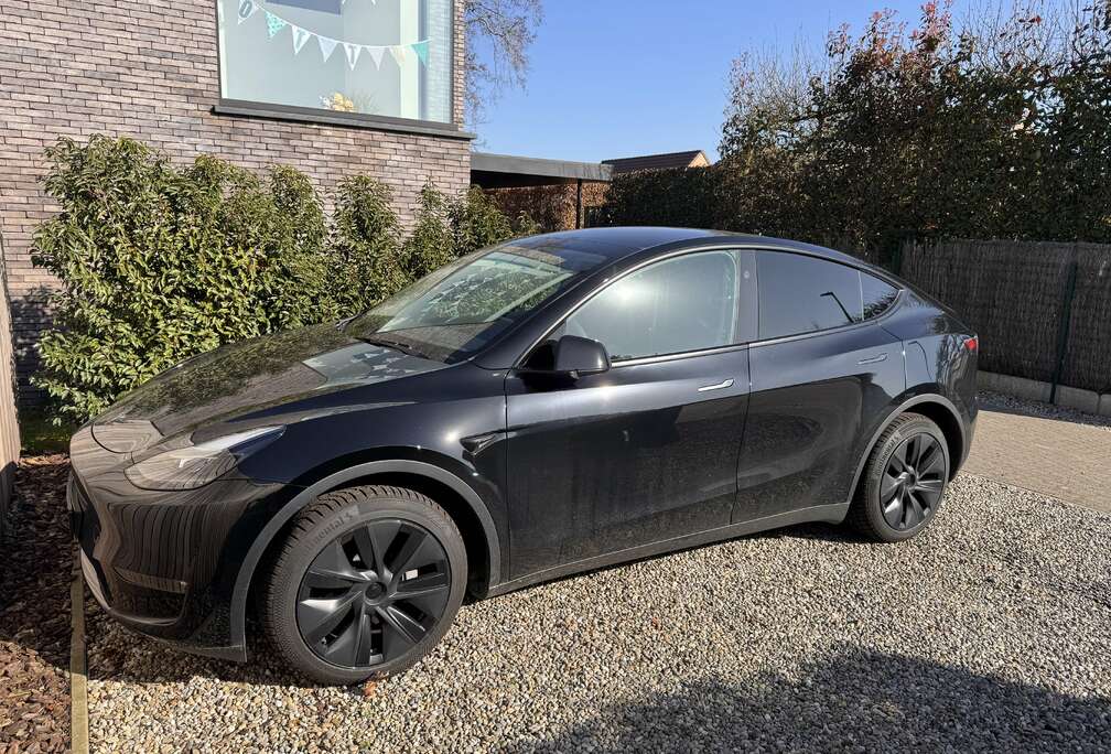 Tesla 72.5 kWh Dual Motor Long Range (324 kW)