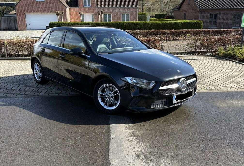 Mercedes-Benz Mercedes - Benz A180 Business solution 2018