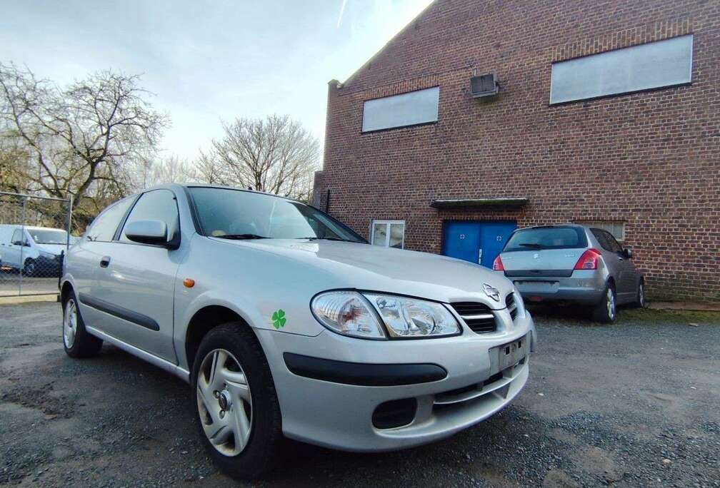 Nissan 1.6i SLX Automatique 120.000km