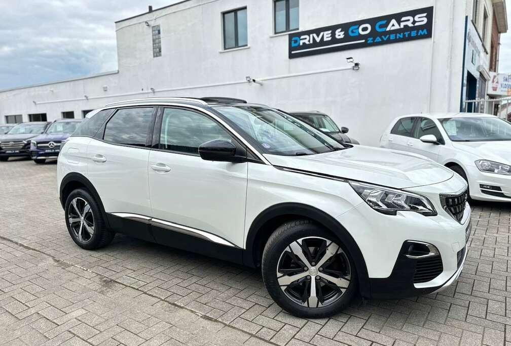 Peugeot 1.2 Benzine Allure - CarPlay ** 1 JAAR GARANTIE **