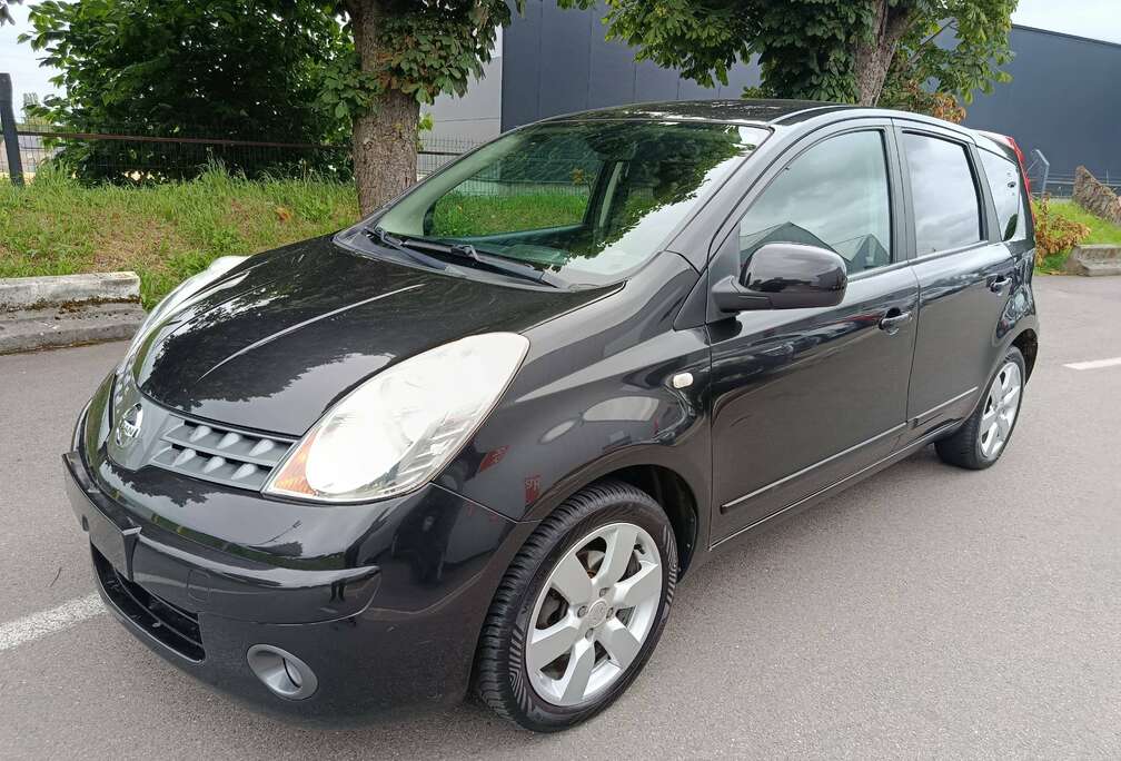 Nissan 1.4i 16v Acenta Airco