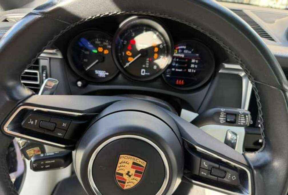 Porsche Macan 2.0 Turbo PDK