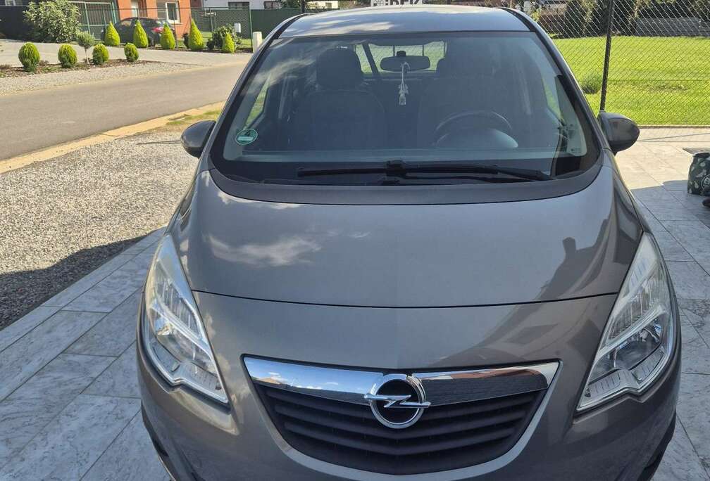 Opel 1.4i Cosmo