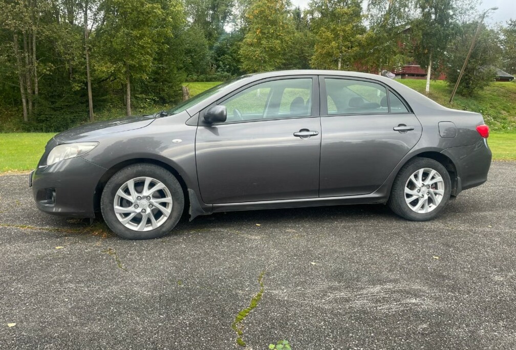 Toyota Corolla 1.6 DVVT-I Linea Sol Pack