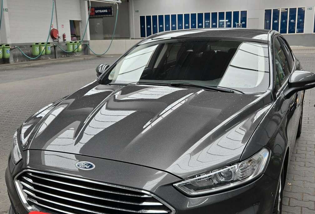 Ford 2.0 Ti-VCT Hybrid Titanium