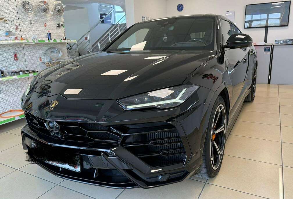 Lamborghini 4.0 BiTurbo V8 full option