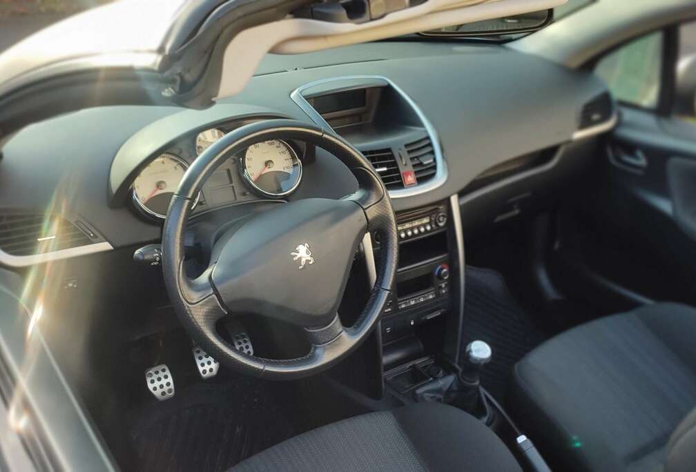 Peugeot 207 CC 1.6i Pack