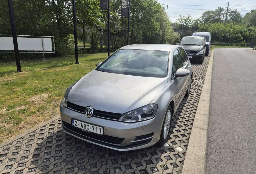 Volkswagen 7 - 1.2 TSI - Zetelverwarming - Parkingssensoren + Keuring - Garantie - Onderhoudsboek - 106.000 km