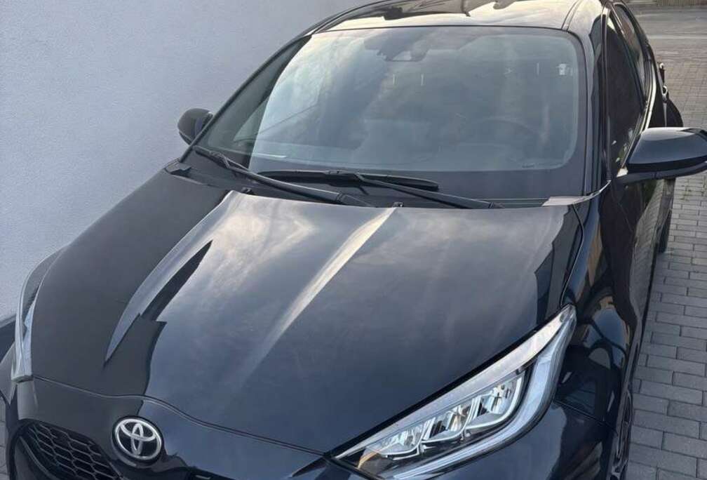 Toyota 1.5i Hybride 116hp CVT GR SPORT