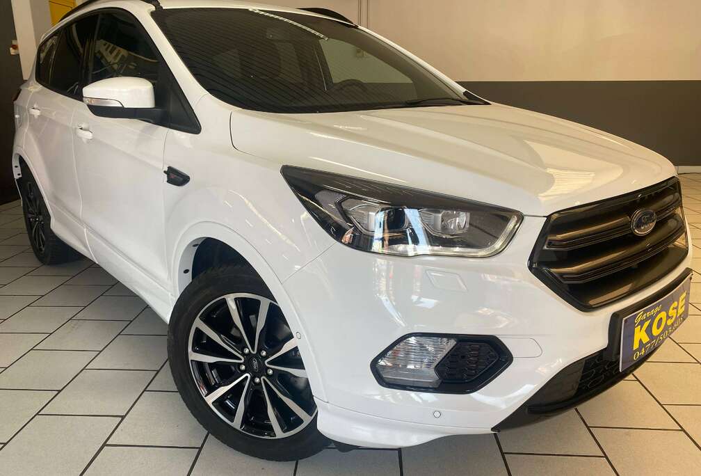 Ford Kuga 1.5 TDCi  ST Line //1ER PROPRIETAIRE+PARKING AUTO+SON SONY+GARANTIE 12 MOIS + CARPASS