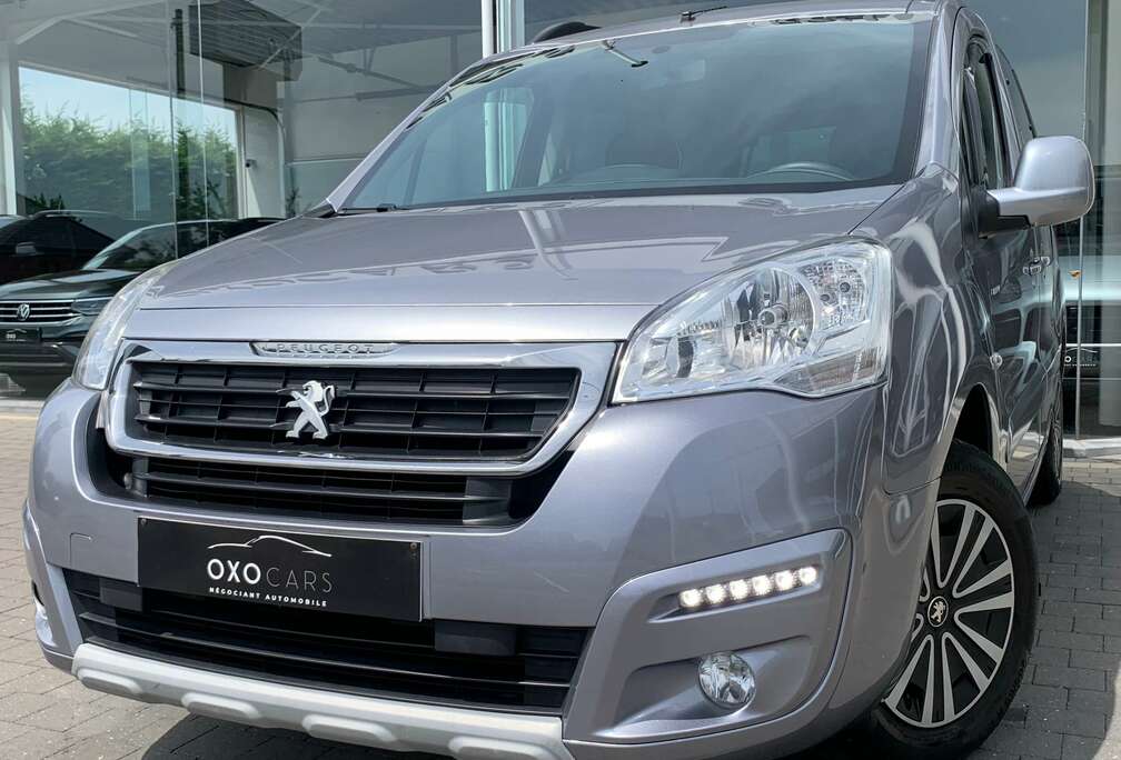 Peugeot 1.6 HDI STYLE 100CV / TEPEE 5 PLACES / AIRCO / CRUISE / RADAR DE RECUL / ATTACHE REMORQUE / LED / EURO 6 B