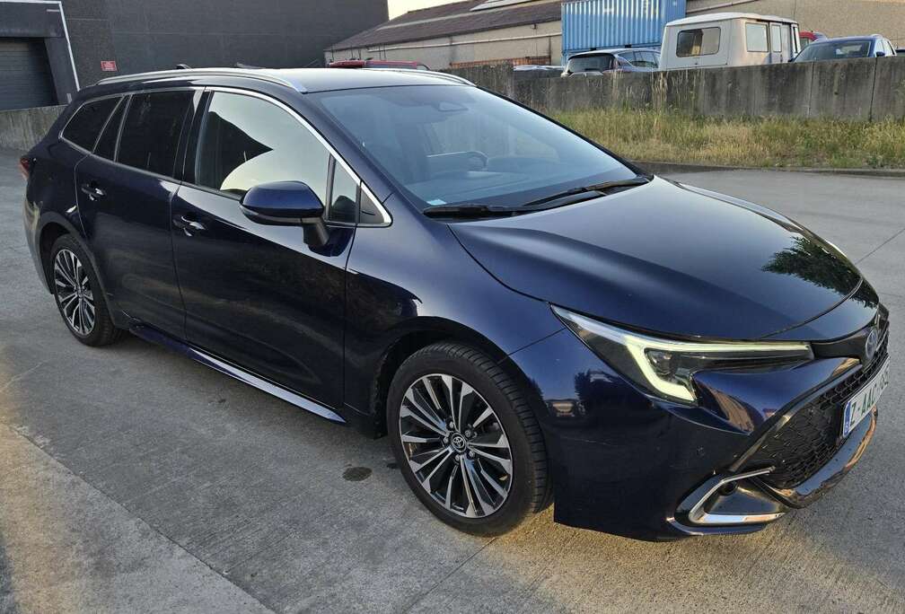 Toyota 2.0 Hybride Touring Sports