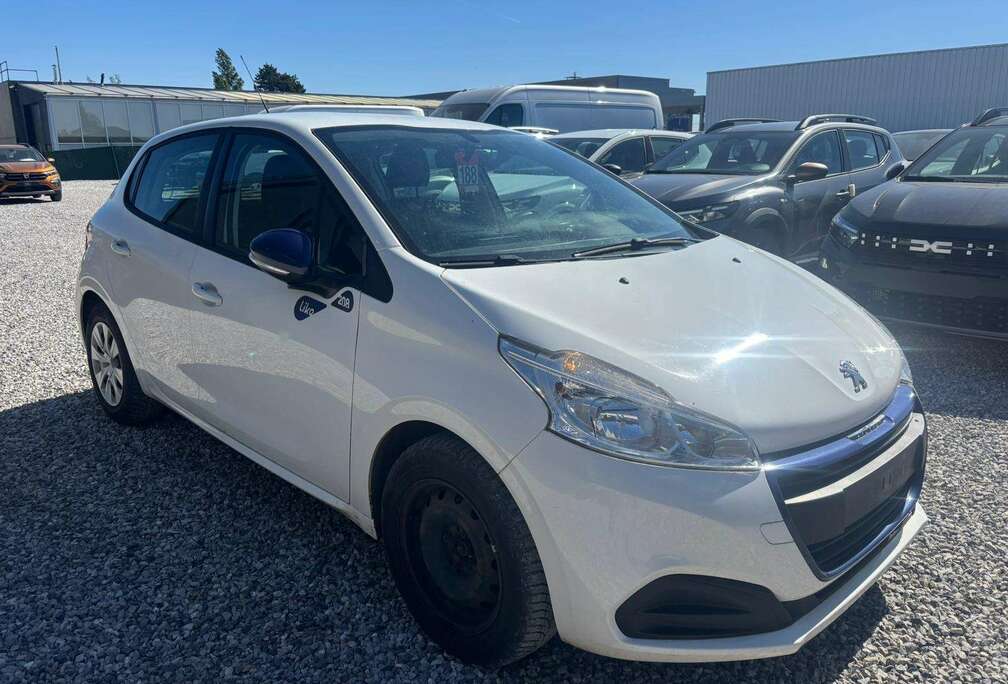 Peugeot 208 1.6 BlueHDi Like // * MARCHAND * EXPORT *