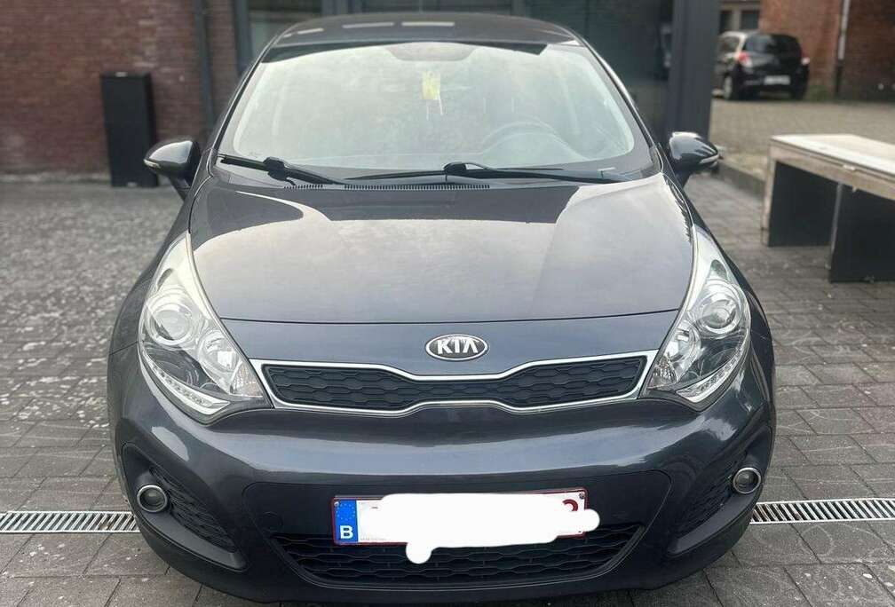 Kia 1.300cm Aventura eerste eigenaar