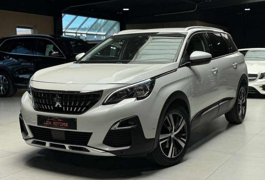 Peugeot 1.2 i 130 CV 7 PLACES BOITE AUTO FULL OPTIONS