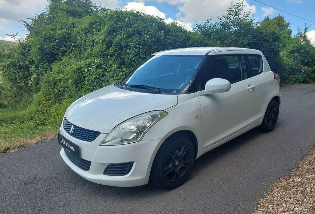 Suzuki Swift 1.2i GL * PRETE A IMMATRICUELR *