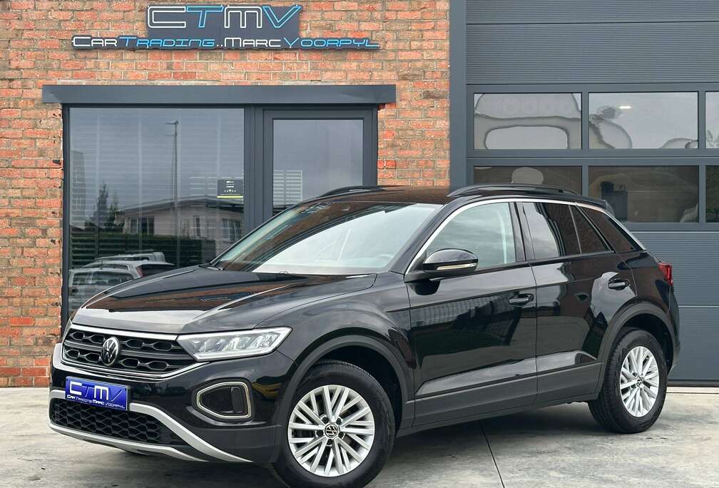 Volkswagen T-Roc 1.0 TSI Life Business met Smartphone link en vele extra opties!