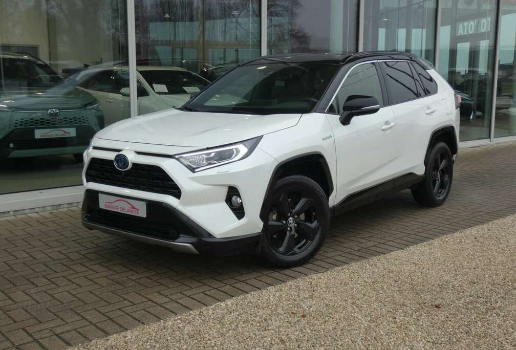 Toyota Hybrid *AWD 4X4* 1650kg sleep 360Camera Leder