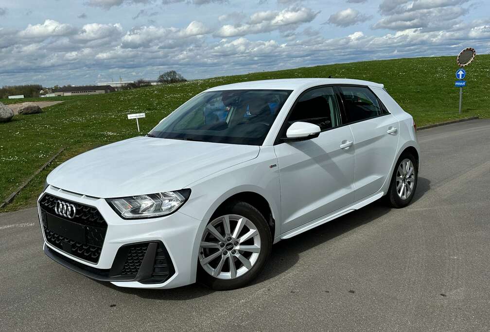 Audi 30 TFSI S-line tronic CarPlay Virtual Cockpit PDC