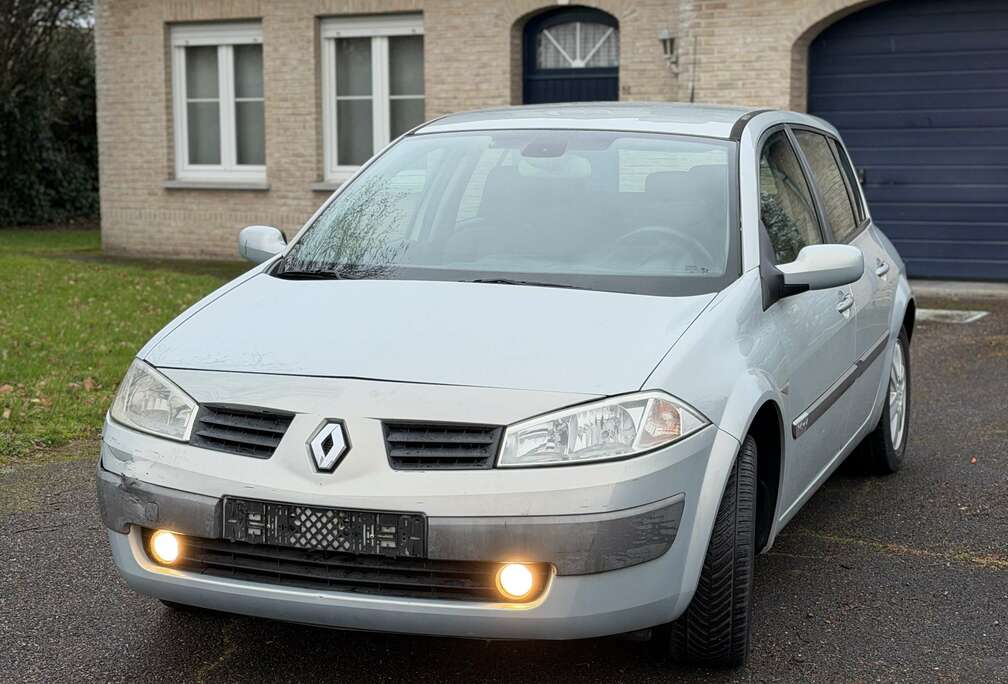 Renault 1.4i 16v Authentique