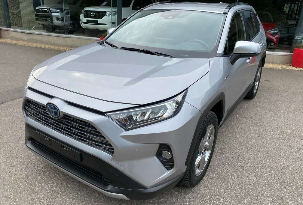 Toyota 2.5i i-AWD Hybrid Dynamic Plus 4X4