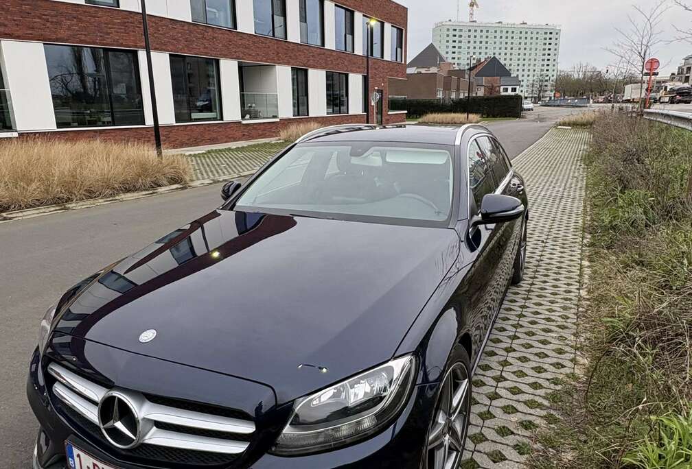 Mercedes-Benz AMG LINE