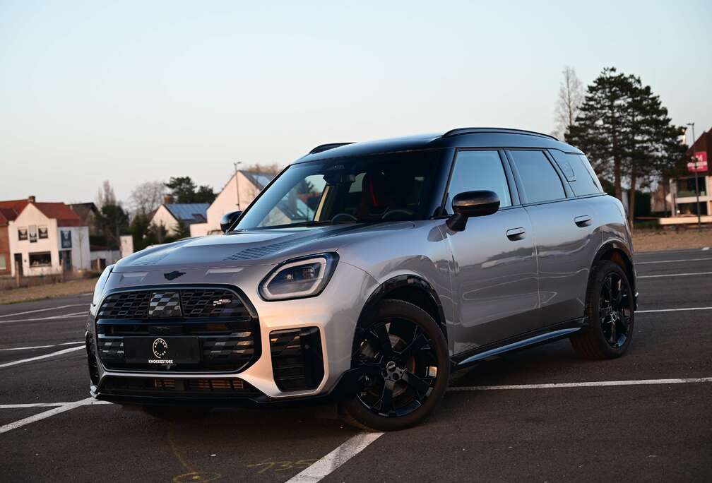 MINI JCW TRIM / AUT / SUNROOF / LEATHER / 360 CAMERA