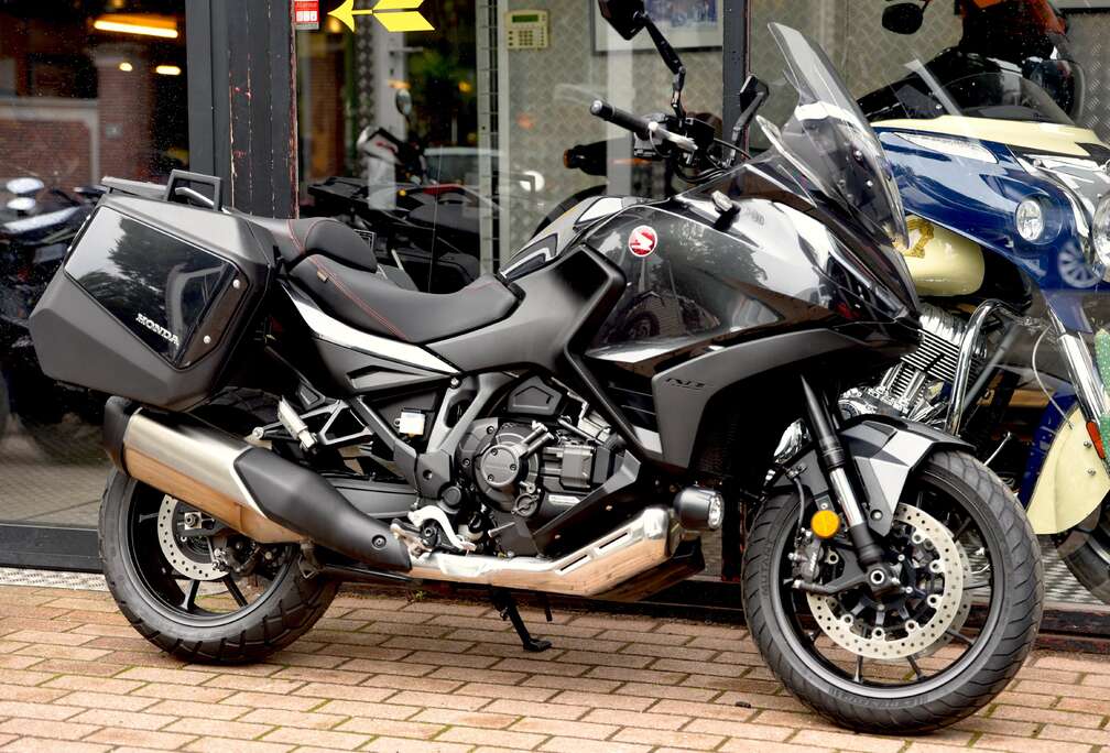 Honda DCT ***MOTO VERTE***