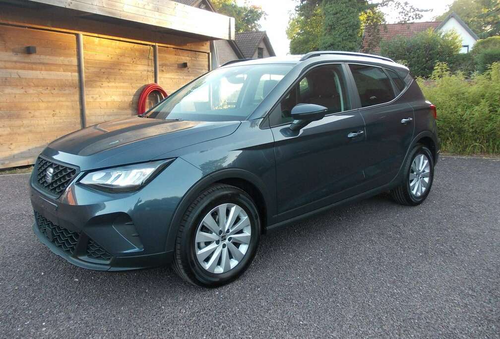 SEAT Arona 1.0 TSI Move! Full Link  10000 KM !!!