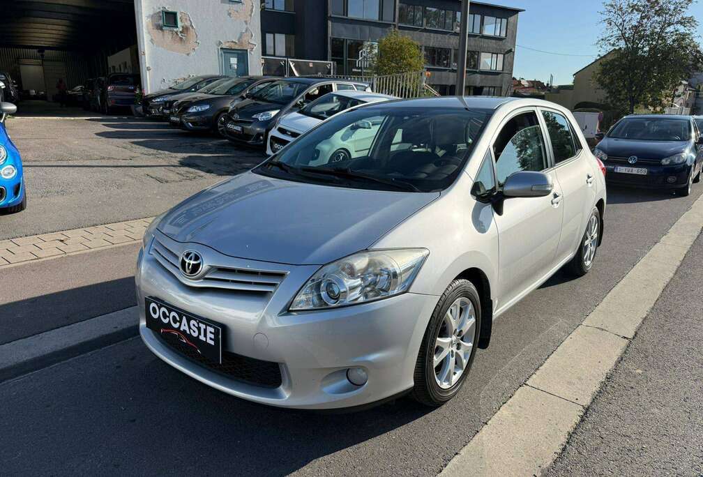 Toyota 1.33i VVT-i Executive**12M GARANTIE**