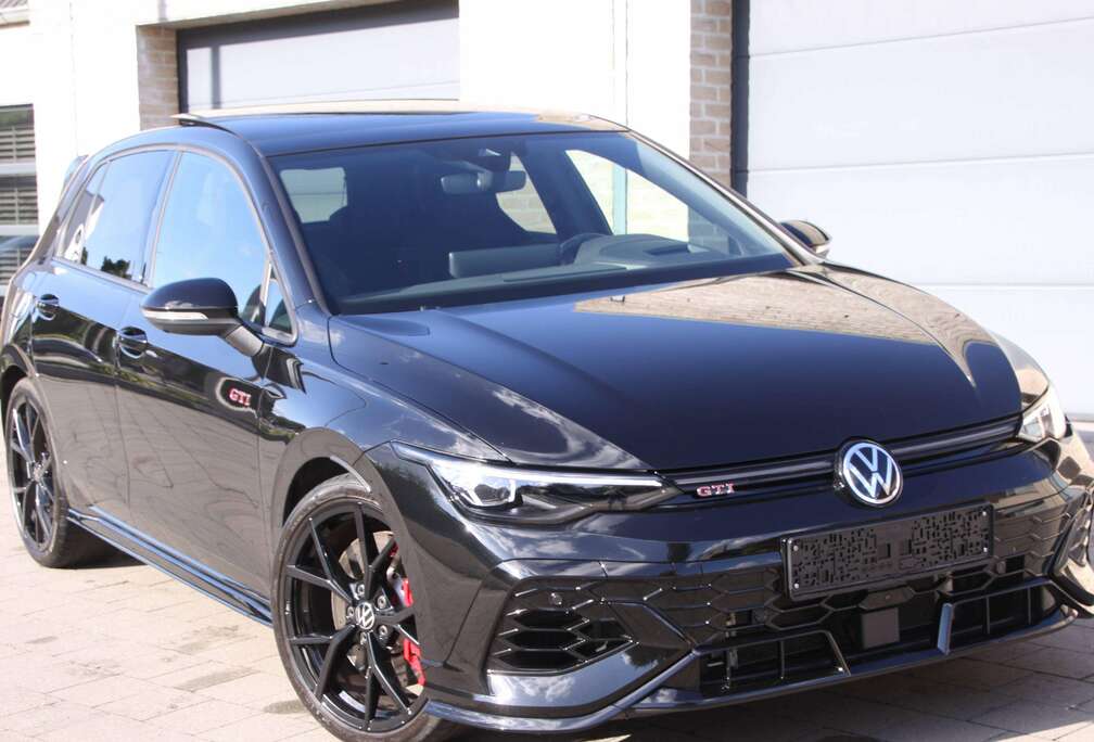 Volkswagen VOLKSWAGEN GOLF GTI CLUBSPORT |HEAD-UP|PANO|ALCANTARA|ACC|GARANTIE|360|CARPLAY| IQ MATRIX|