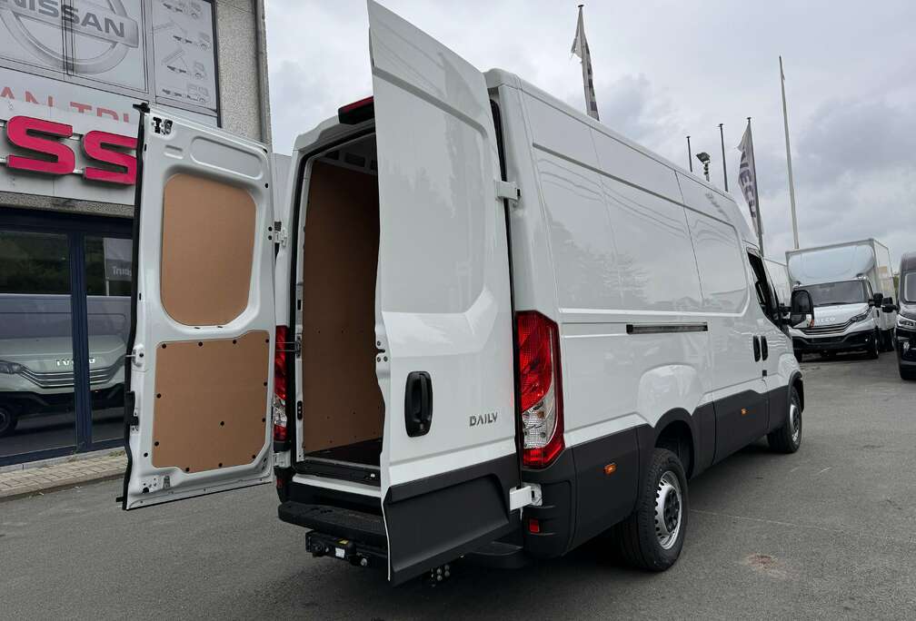 Iveco L4H2 EN STOCK
