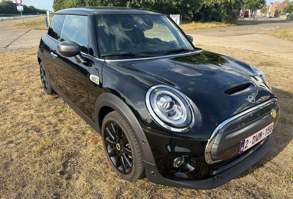 MINI Mini Cooper SE Trim M